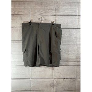 Magellan Outdoors - Men's Grey Light Weight Cargo Shorts - Size 38